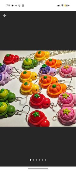 Free shipping! $4 for set - turtle fruit necklace and earrings