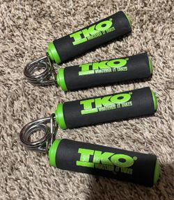 Hand grips