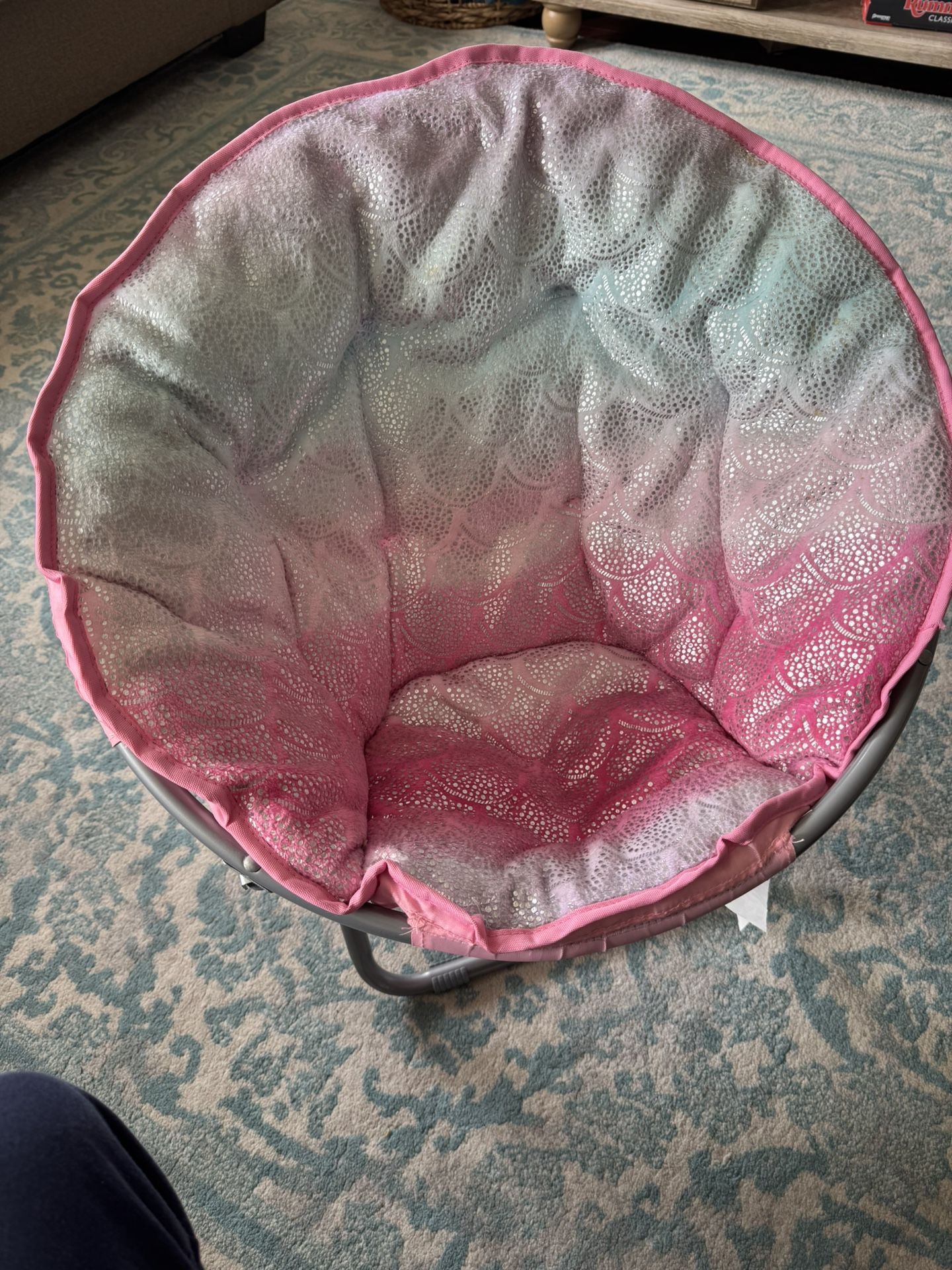 Mermaid Scales Saucer Chair – Pink and Silver Shimmer