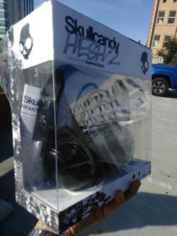 Brand new skullcandy headphones