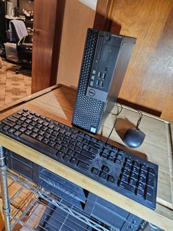 Dell PC. i7-3.40GHz-8CPU. 16GB Ram. 256GB SSD. GPU: Radeon Graphics.