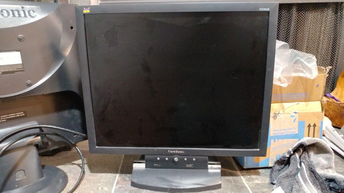 19" ViewSonic Monitor