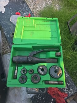 Greenlee Knock out set