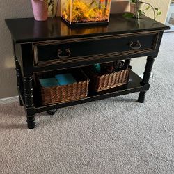 Tv/ Entryway Table