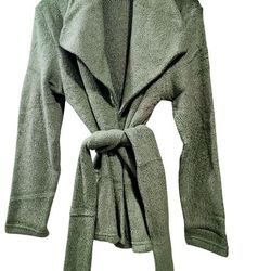 New Rebecca Beeson Green Plush Wrap 