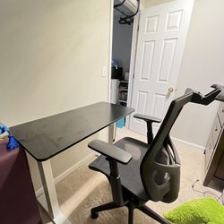 Height-Adjustable Office Table And Chair