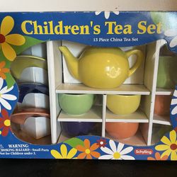 Vintage Children’s Tea Set