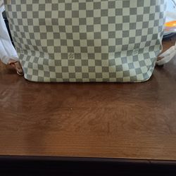Brand New Purse With Tags And Wallet
