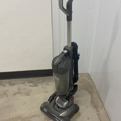 Vaccum Cleaner For $45 Includes Delivery 