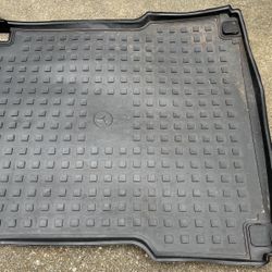 Mercedes Benz GL350 OEM Rubber Trunk Liner