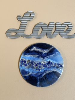 💙 Midnight Tide Resin Wall Art | 10” Round | Handmade Ocean-Inspired Decor
