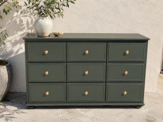 Evermere Vine Leaf Dresser-6 Drawers