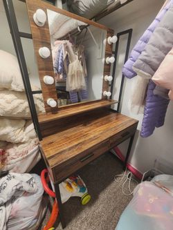 Vanity 