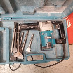 Makita  HK 1810  Power Scraper With Several Bits