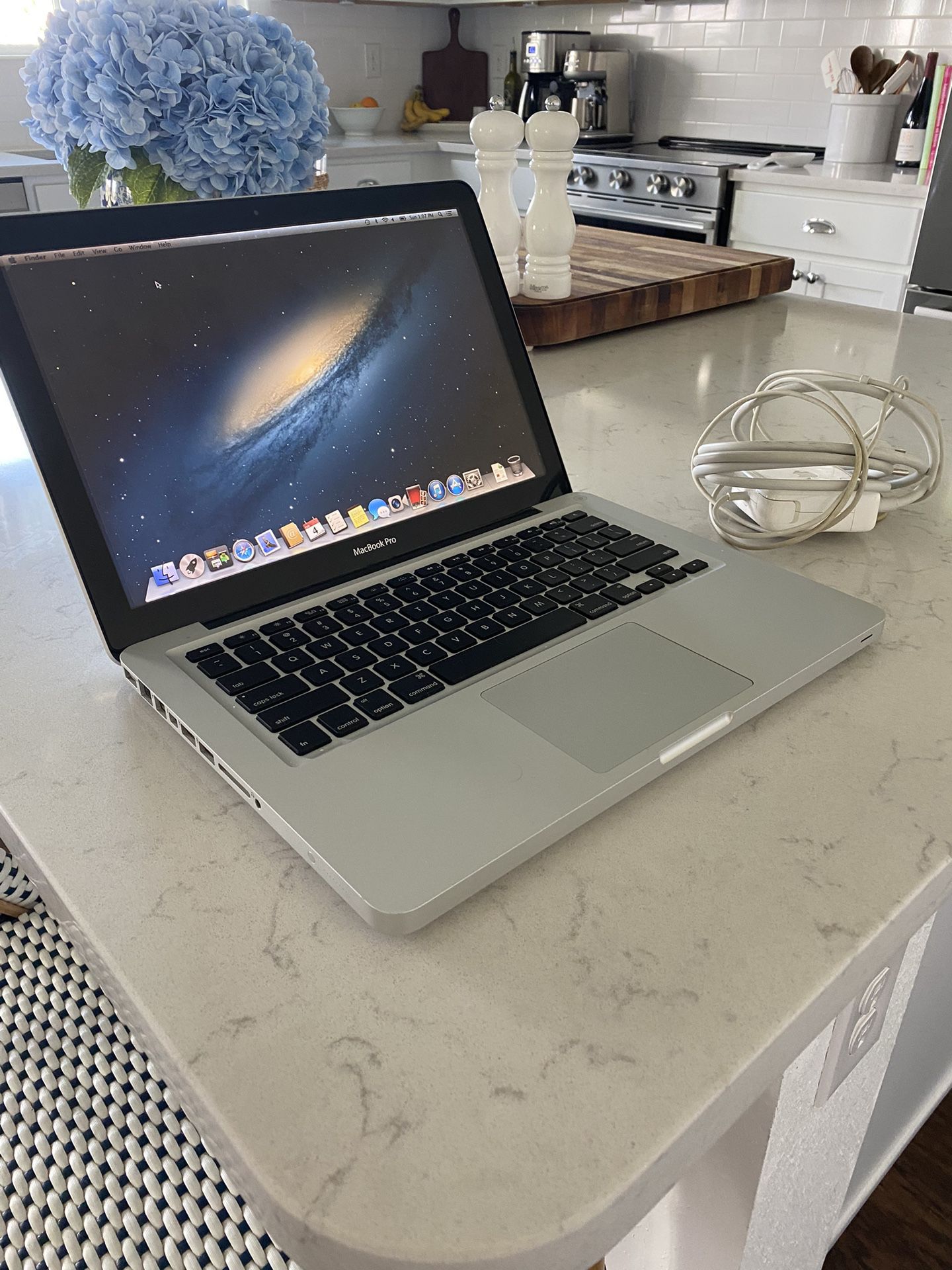 MacBook Pro 2013 (EXCELLENT CONDITION)