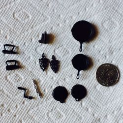 Vintage Miniature Kitchen Items...11Pcs