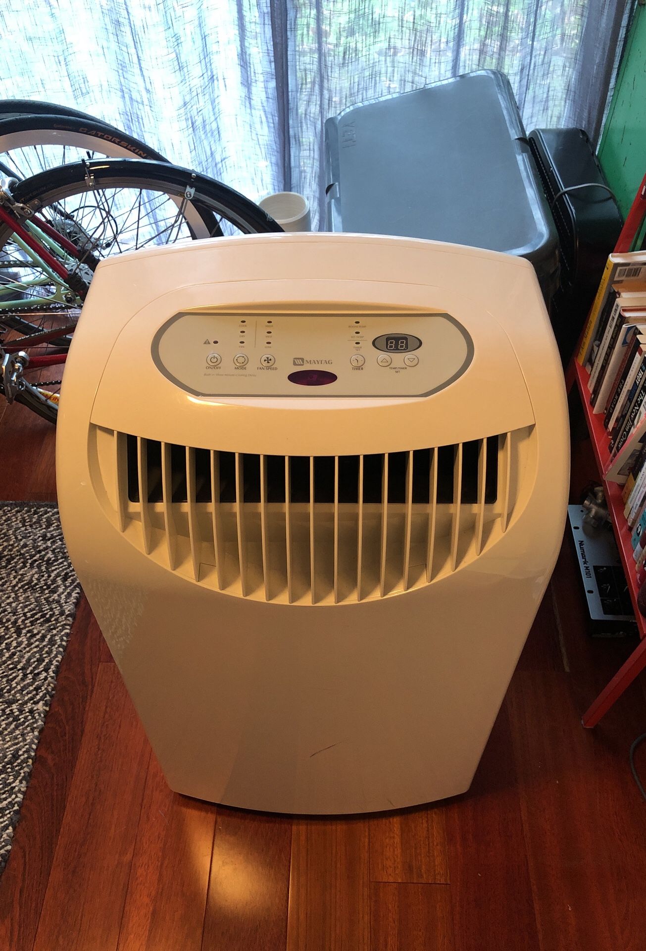 Maytag Portable Air Conditioner M6P09S2A 9000 btu