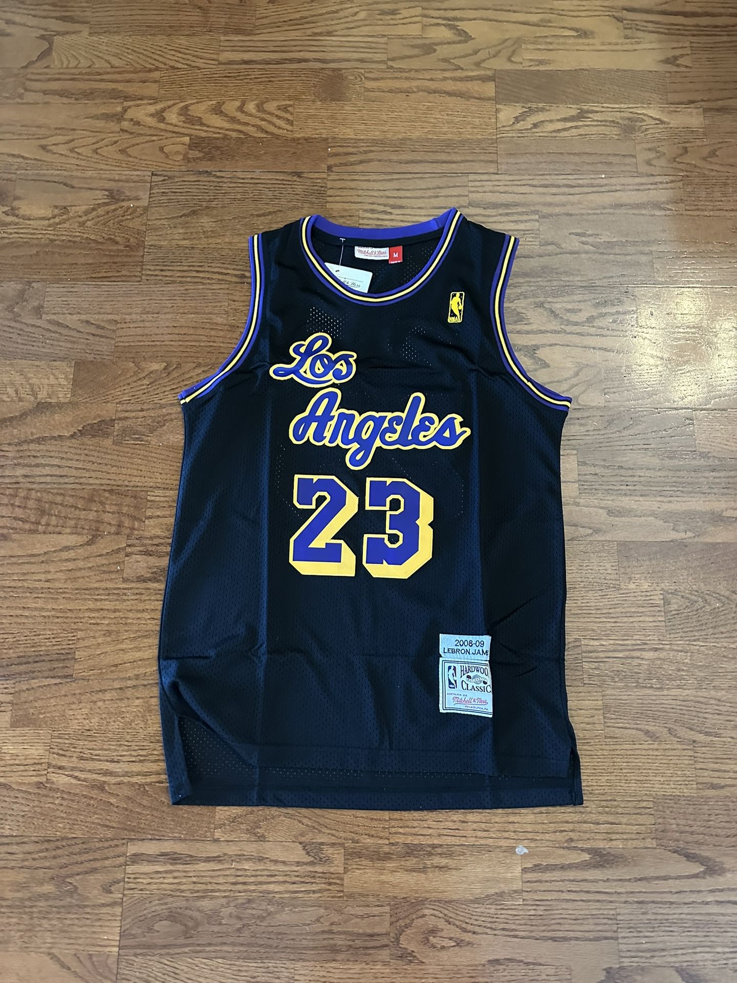 Lakers lebron jersey (Best Offer)