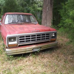 1984 Dodge Pickup