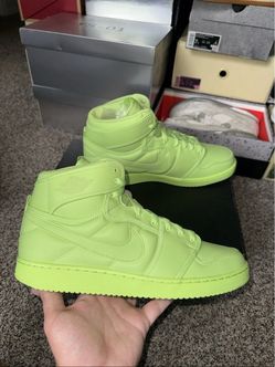 Jordan 1 Retro AJKO Billie Eilish Ghost Green
