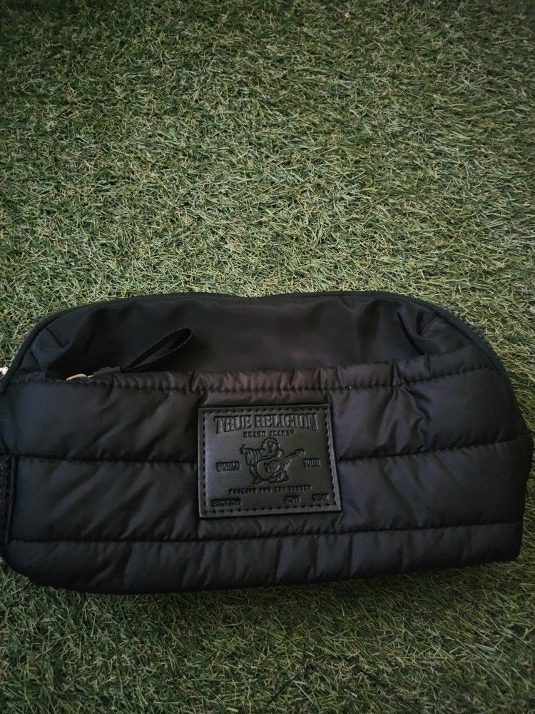 True Relgion Puffer Toiletry Bag