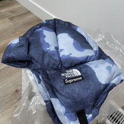 Supreme TNF Bleached Denim Print Trooper Indigo Color L/XL