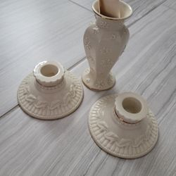 Lenox Winter Splendor Vase And Candleholders ( 2 )