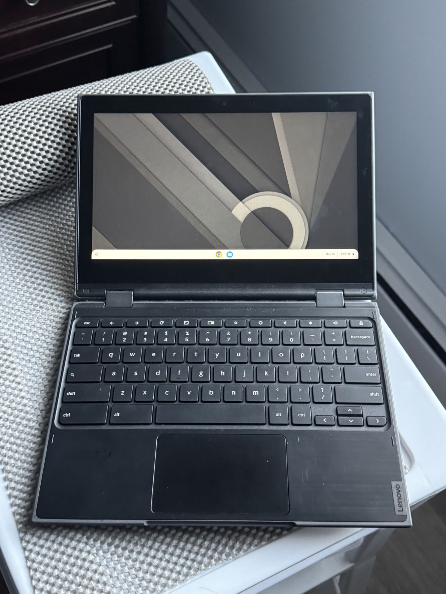 Touchscreen Laptop Computer 2 In 1