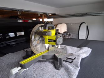 RYOBI Compound Miter Saw
