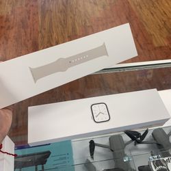Apple Watch Series 7 (41 MM) 