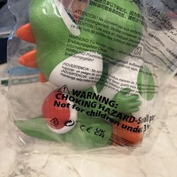 Super Mario Galaxy Yoshi popcorn bucket