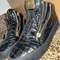 Giuseppe Zanotti Mens (12) 350$