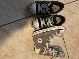 Boy converse size 8