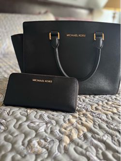 Michael Kors leather black purse & wallet