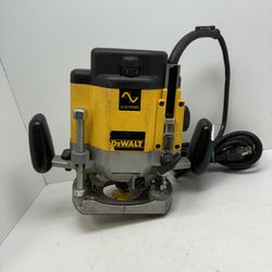Dewalt Plunge Cut Router 210233