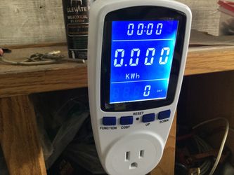 Brighter LCD Display Night Vision Power Meter Plug, Power Consumption Watt Meter.