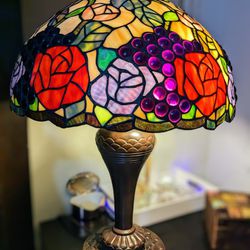 Antique Tiffany Style Stain Glass Lamp 