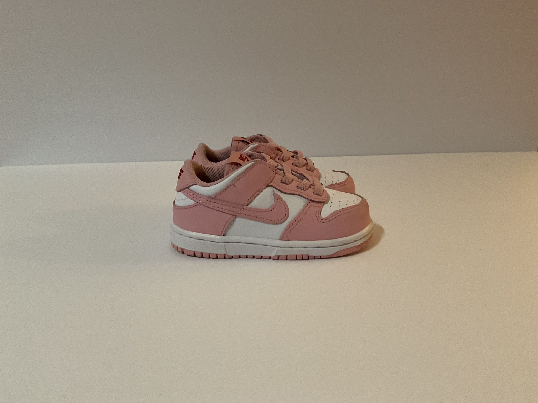 7C Nike Dunk Low White/Pink