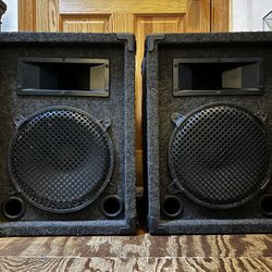 Pair of floor speakers, very loud!