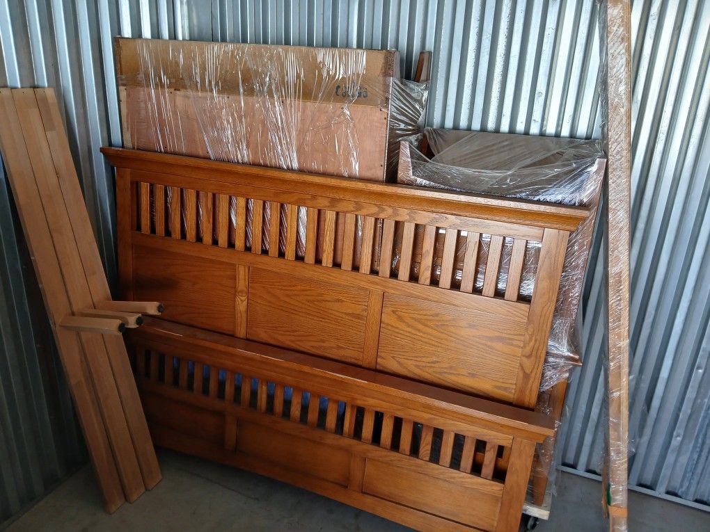 Vintage Oak Bedroom Set