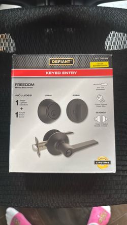 Defiant Freedom Keyed Entry Lock Set Matte Black