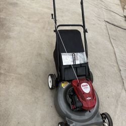 Craftsman 550 Series Lawnmower