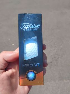 New Titleist Pro V1 Sleeves! Golf Balls!