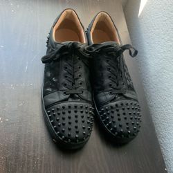 Red bottoms /Louis Junior Spikes