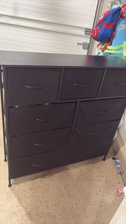 Dresser