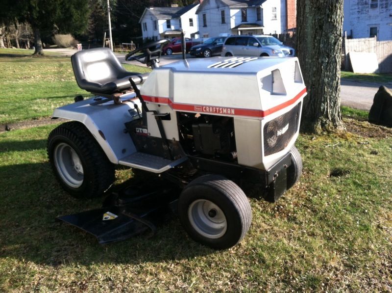 Craftsman 18.0 hp 44 6 speed garden tractor hot sale
