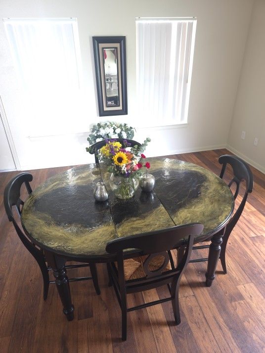 Dinning/outdoor Table