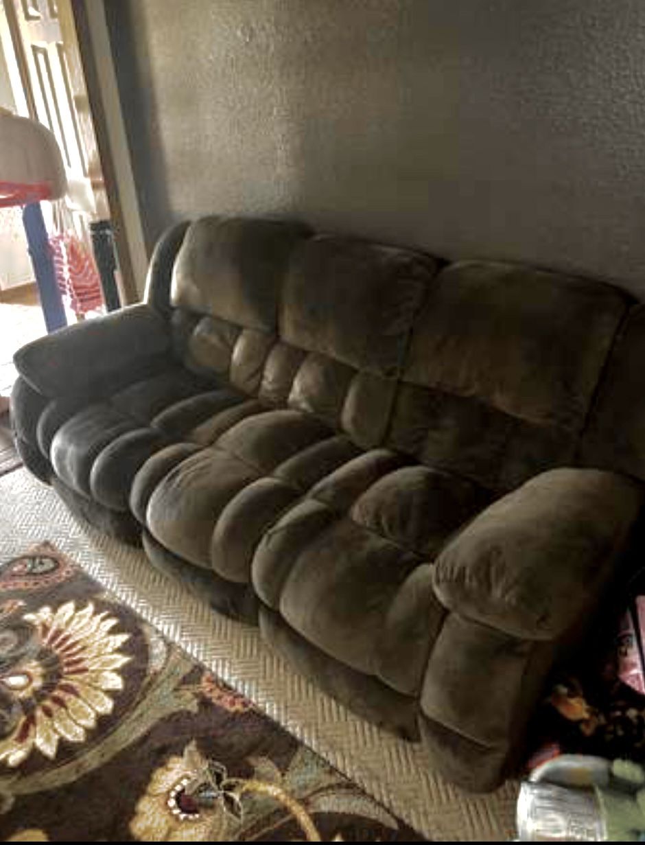 3 Seater Reclining Couch