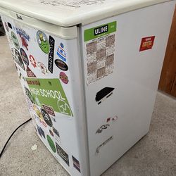 Mini Fridge