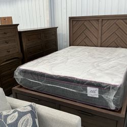 Queen Bedroom Set